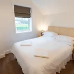 Prospect House 3* Whitby