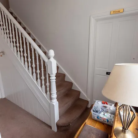 Prospect House 3* Whitby